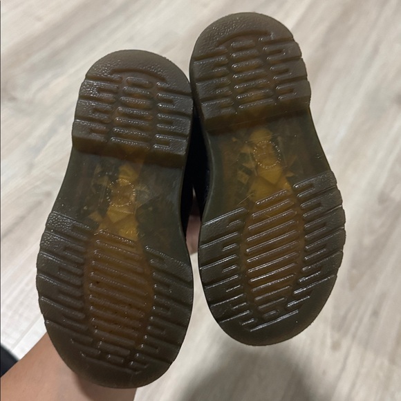 Toddler 1460 Faux Fur Lined Lace Up Boots in Black | Dr. Martens - Picture 4 of 4